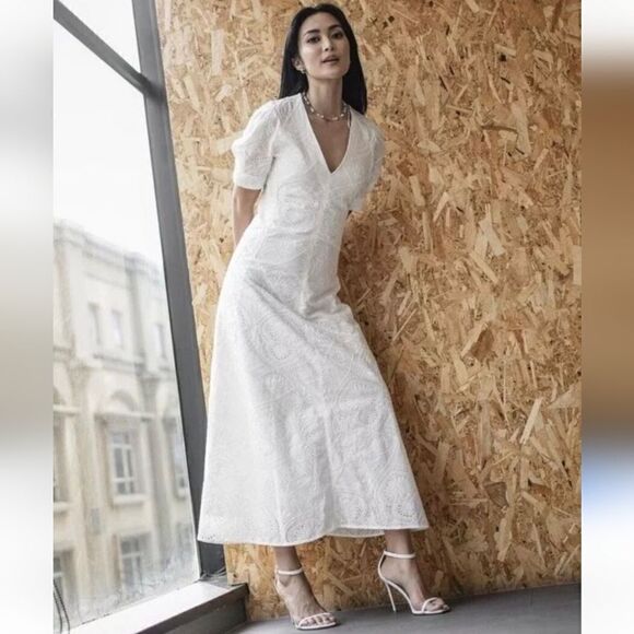 Zara EMBROIDERED EYELET DRESS ZW COLLECTION - Picture 1 of 10